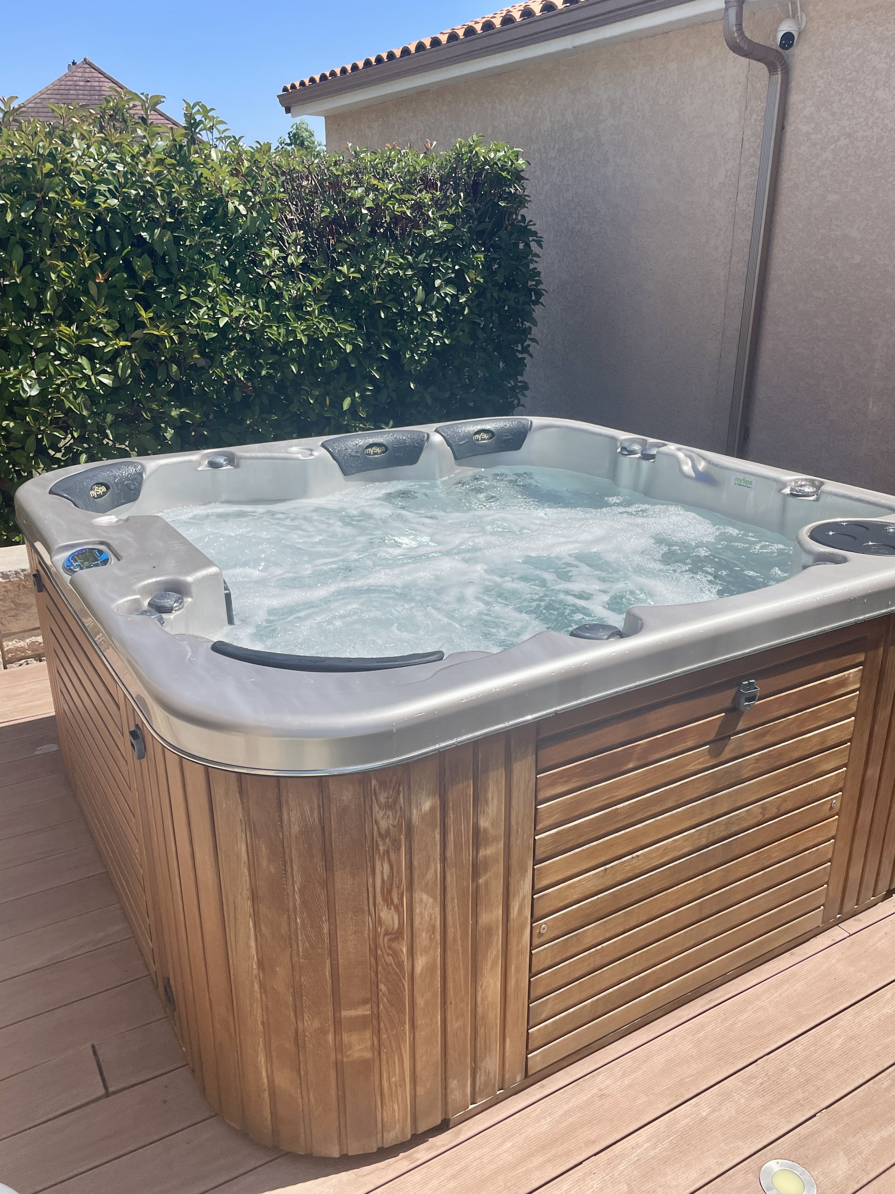 Location jacuzzi 03 entre particuliers