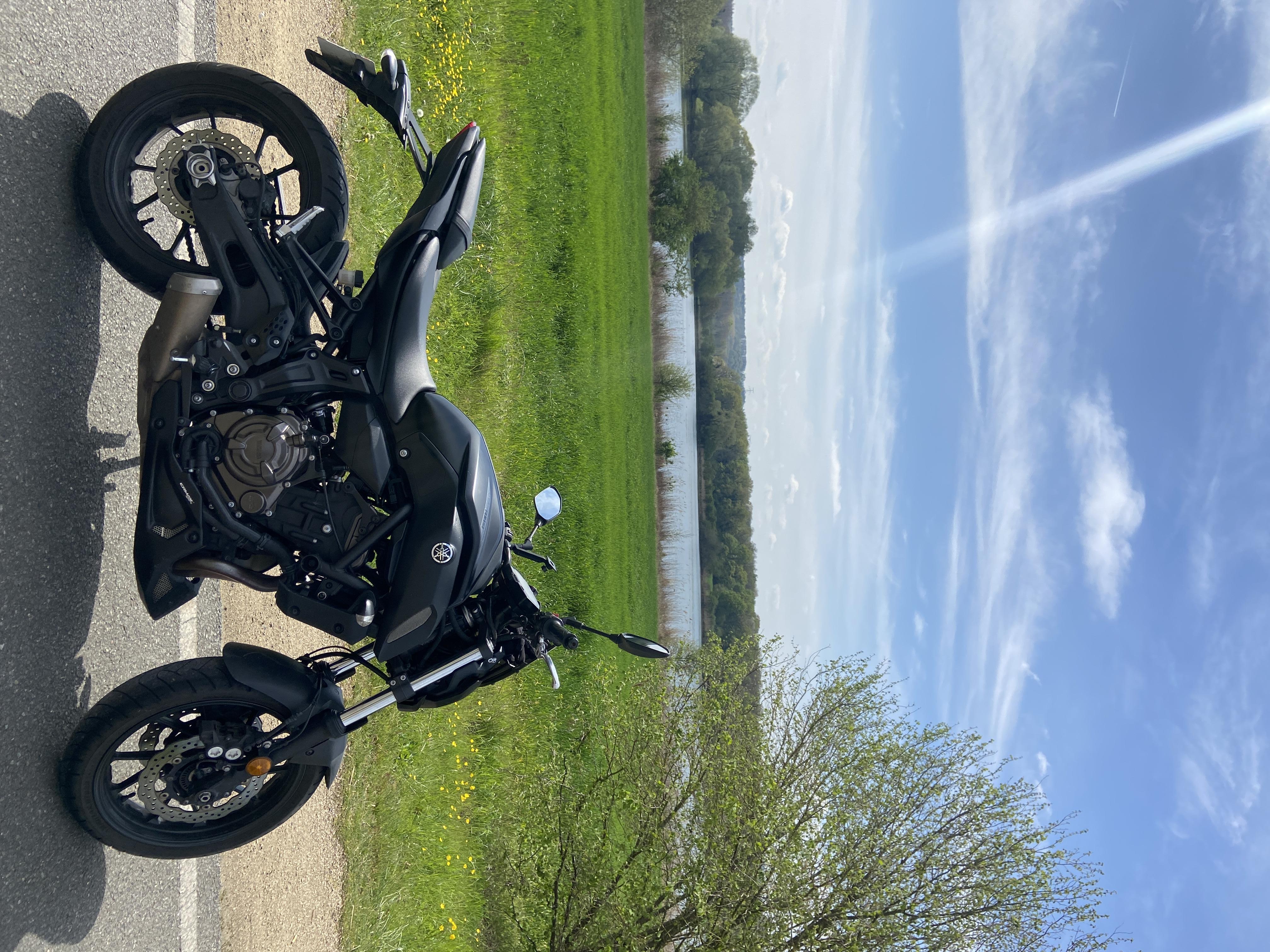 Location moto 75 entre particuliers