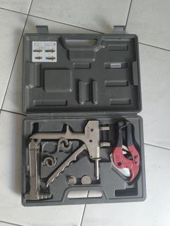 Location : pince a sertir Location : pince a sertir