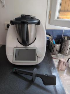 Location : robot multifonctions Location : robot multifonctions