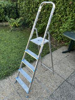 Louer l'escabeau Louer l'escabeau