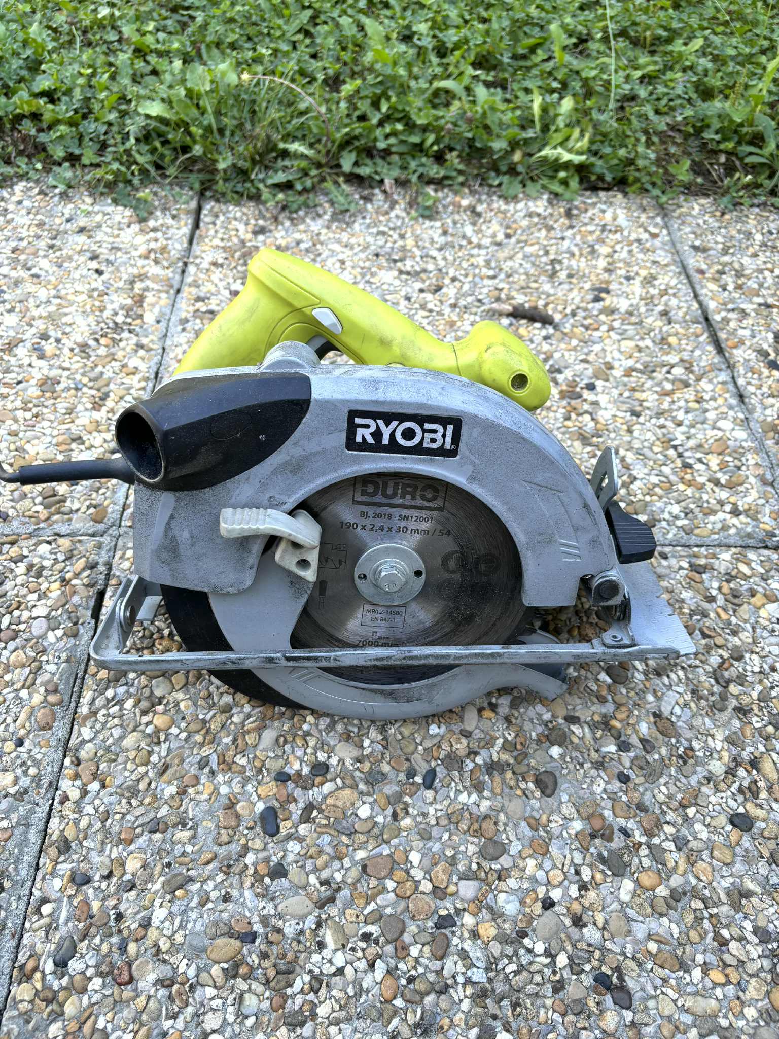 Location scie circulaire 73 entre particuliers