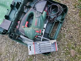 Location : scie sauteuse Location : scie sauteuse