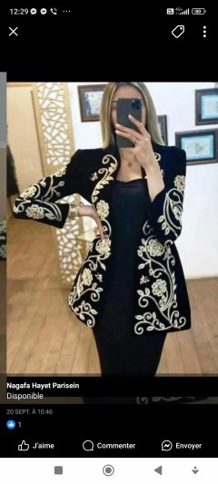 Location : robe Location : robe