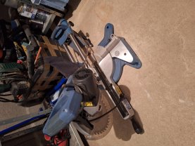 Location : scie a onglet