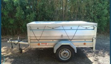 Location : remorque Location : remorque