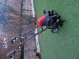 Location : motobineuse Location : motobineuse