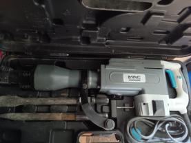 Location : marteau piqueur Location : marteau piqueur