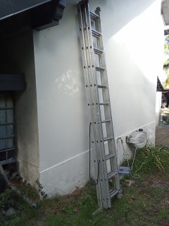 Location : echelle Location : echelle