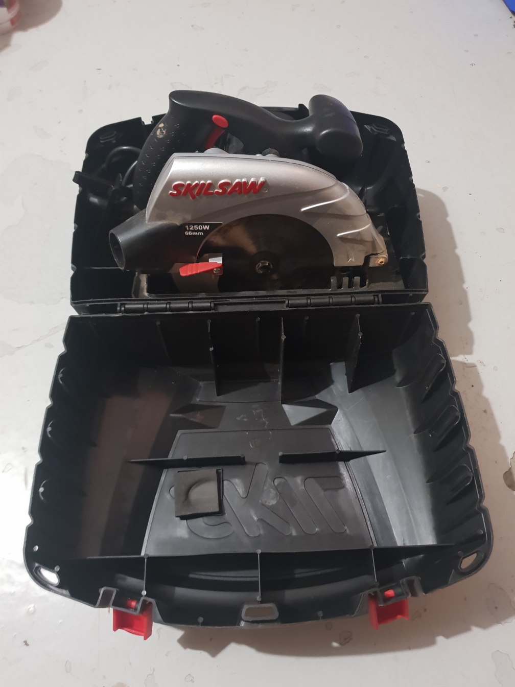 Location scie circulaire 57 entre particuliers