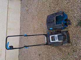 Location : tondeuse Location : tondeuse