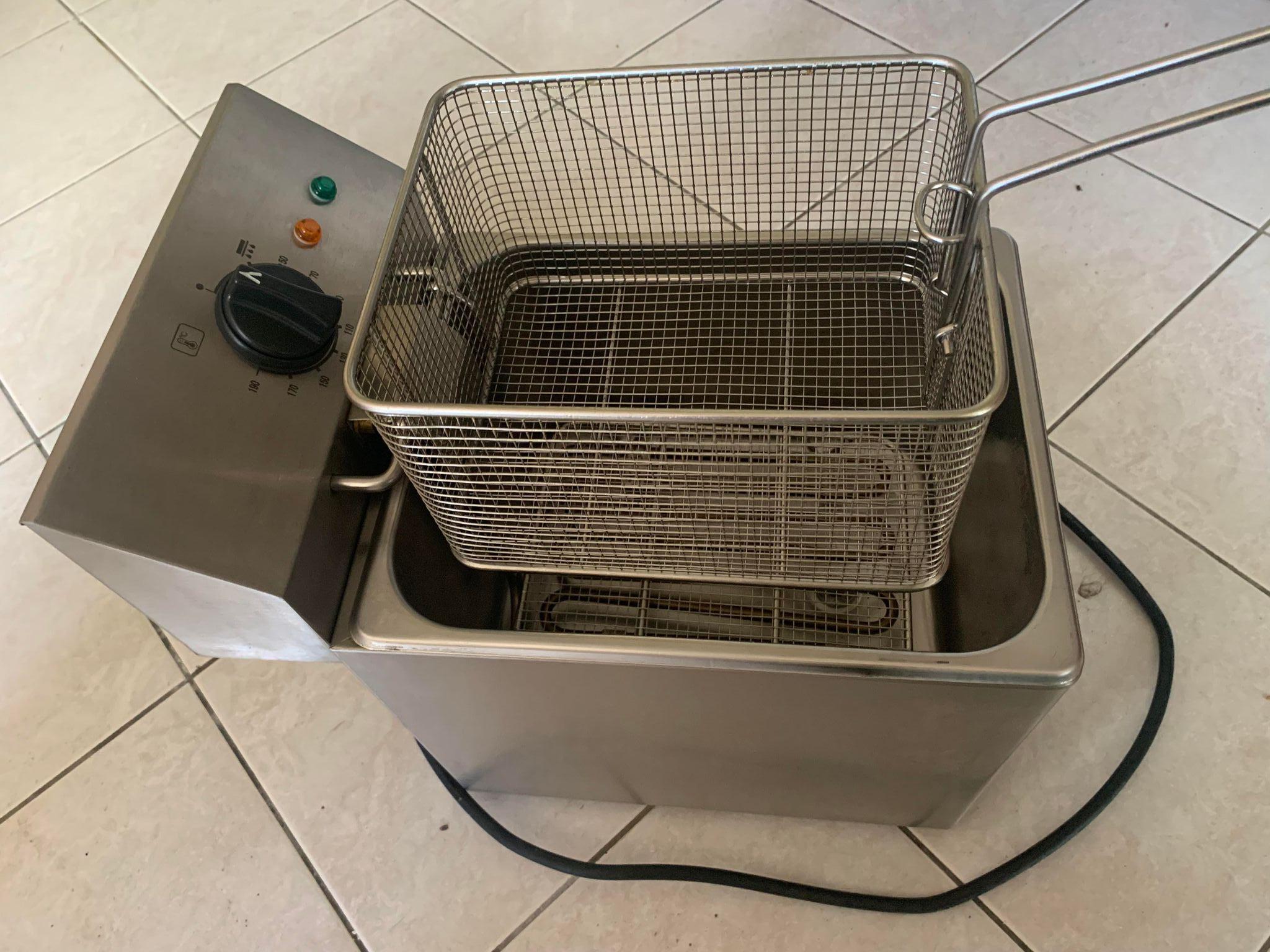 Location friteuse 85 entre particuliers