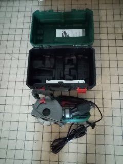 Location : rainureuse Location : rainureuse