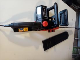 Location : tronconneuse Location : tronconneuse