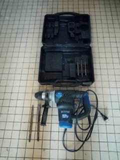 Location : perforateur Location : perforateur