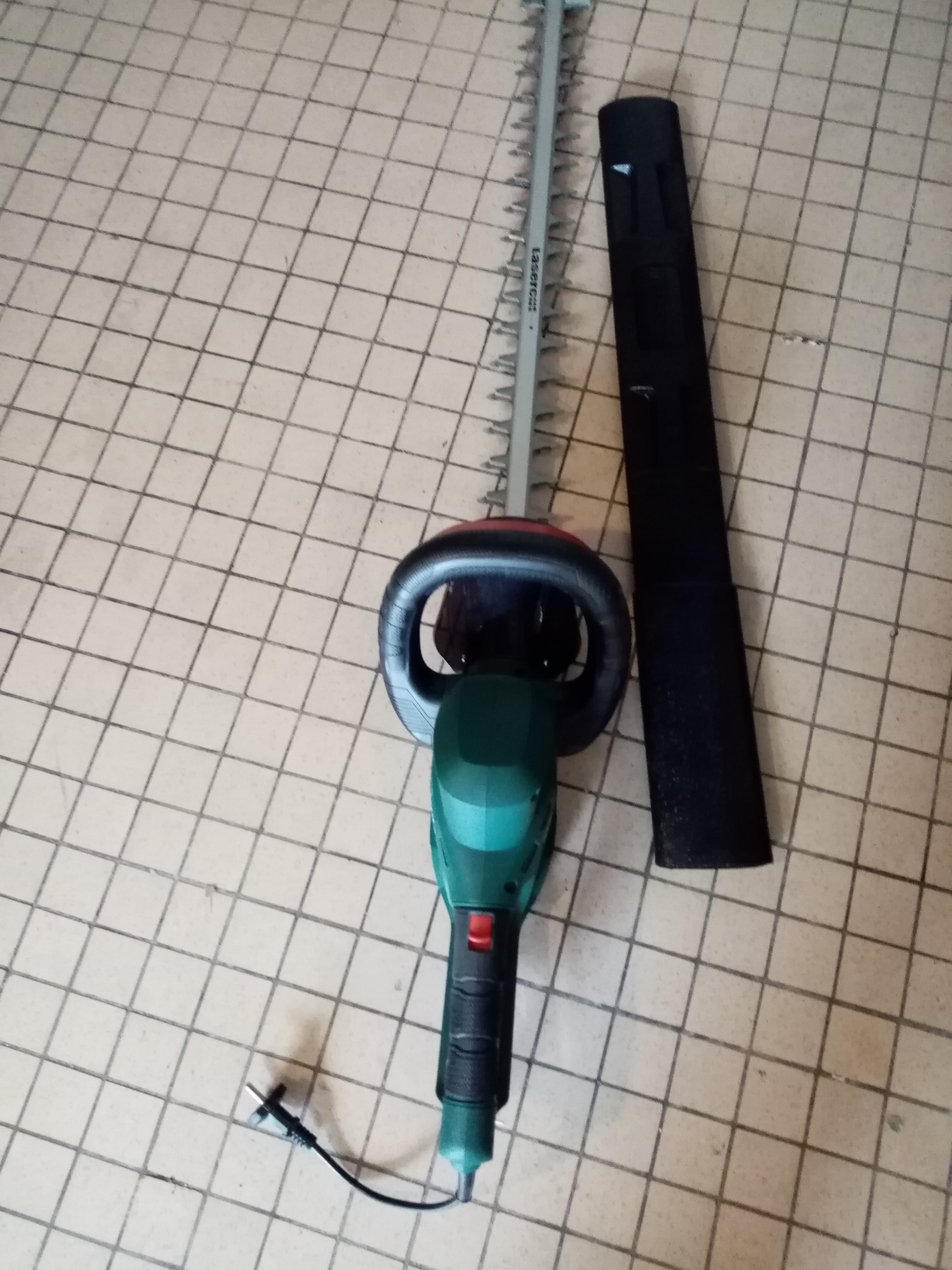 Location taille haie 59 entre particuliers