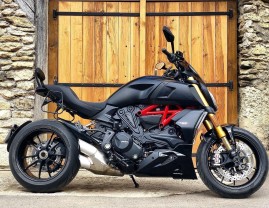 Location : moto Location : moto