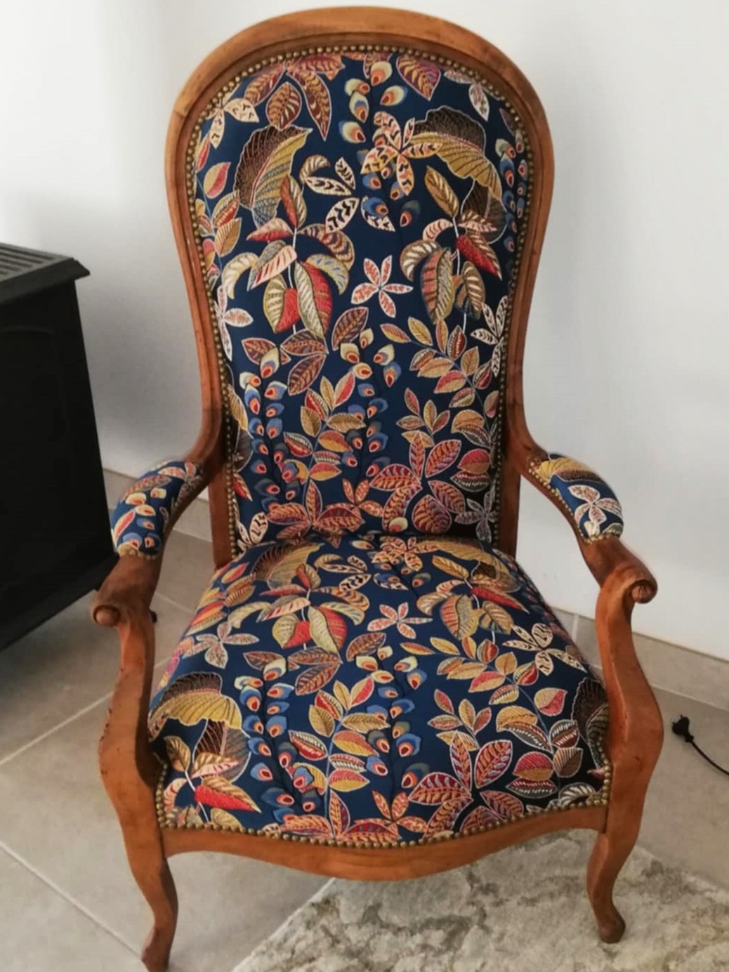 Service tapissier 83 entre particuliers