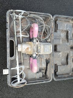 Location : malaxeur Location : malaxeur