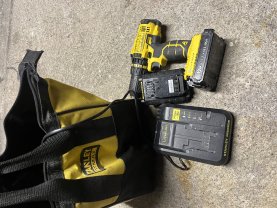 Location : visseuse Location : visseuse