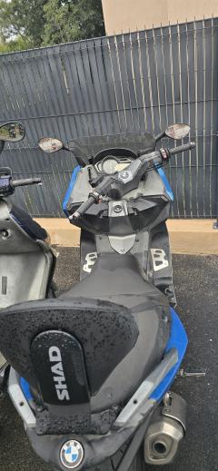 Location : scooter Location : scooter