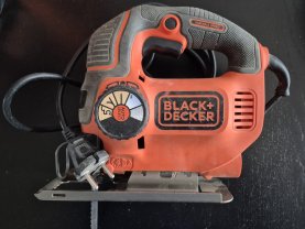 Location : scie sauteuse Location : scie sauteuse