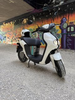 Location : scooter Location : scooter