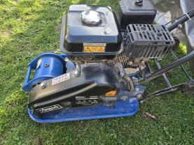 Location : plaque vibrante Location : plaque vibrante