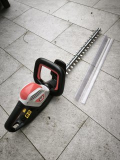 Location : taille haie Location : taille haie