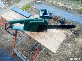 Location : tronconneuse Location : tronconneuse