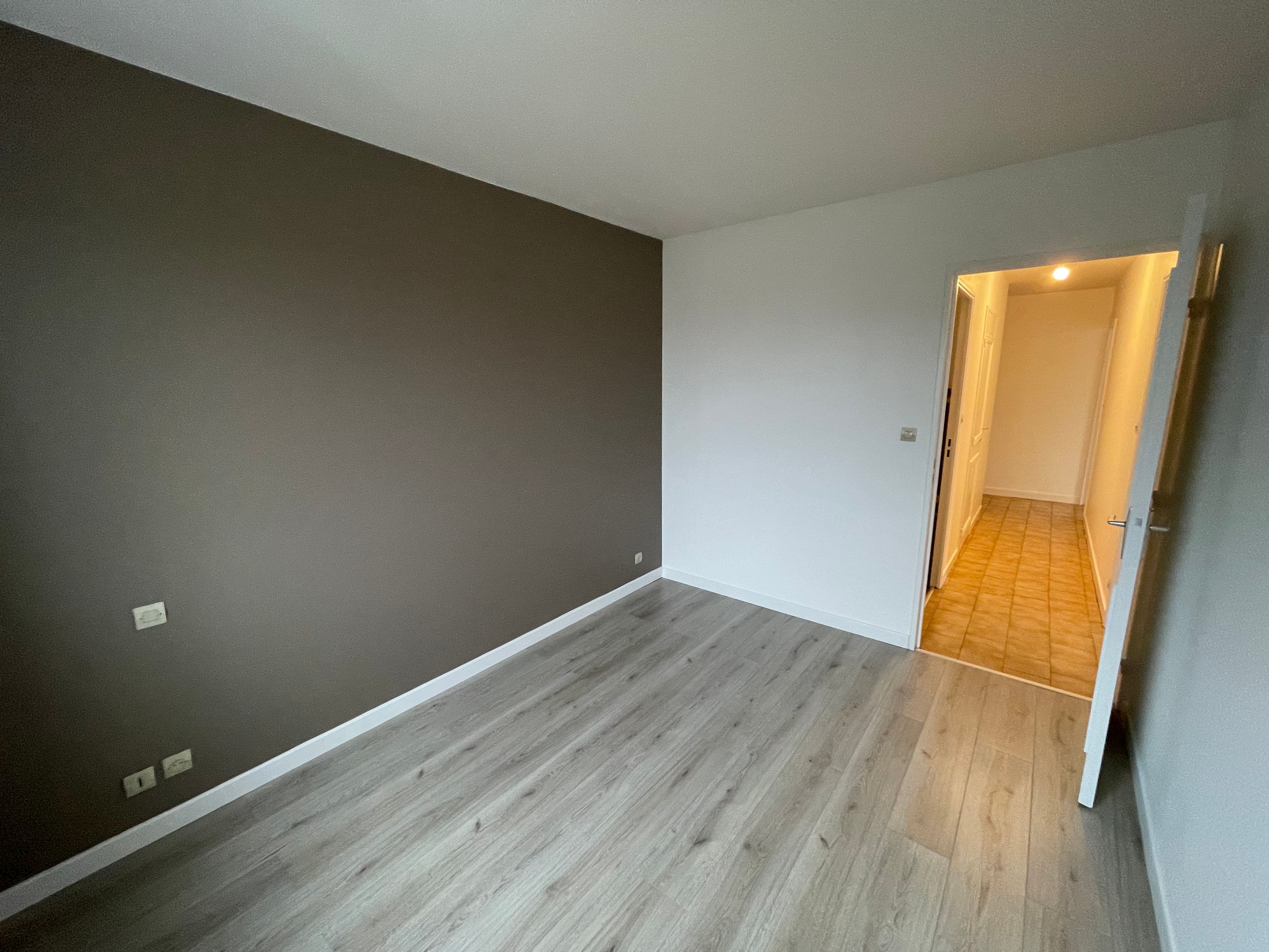 Service peintre 95 entre particuliers