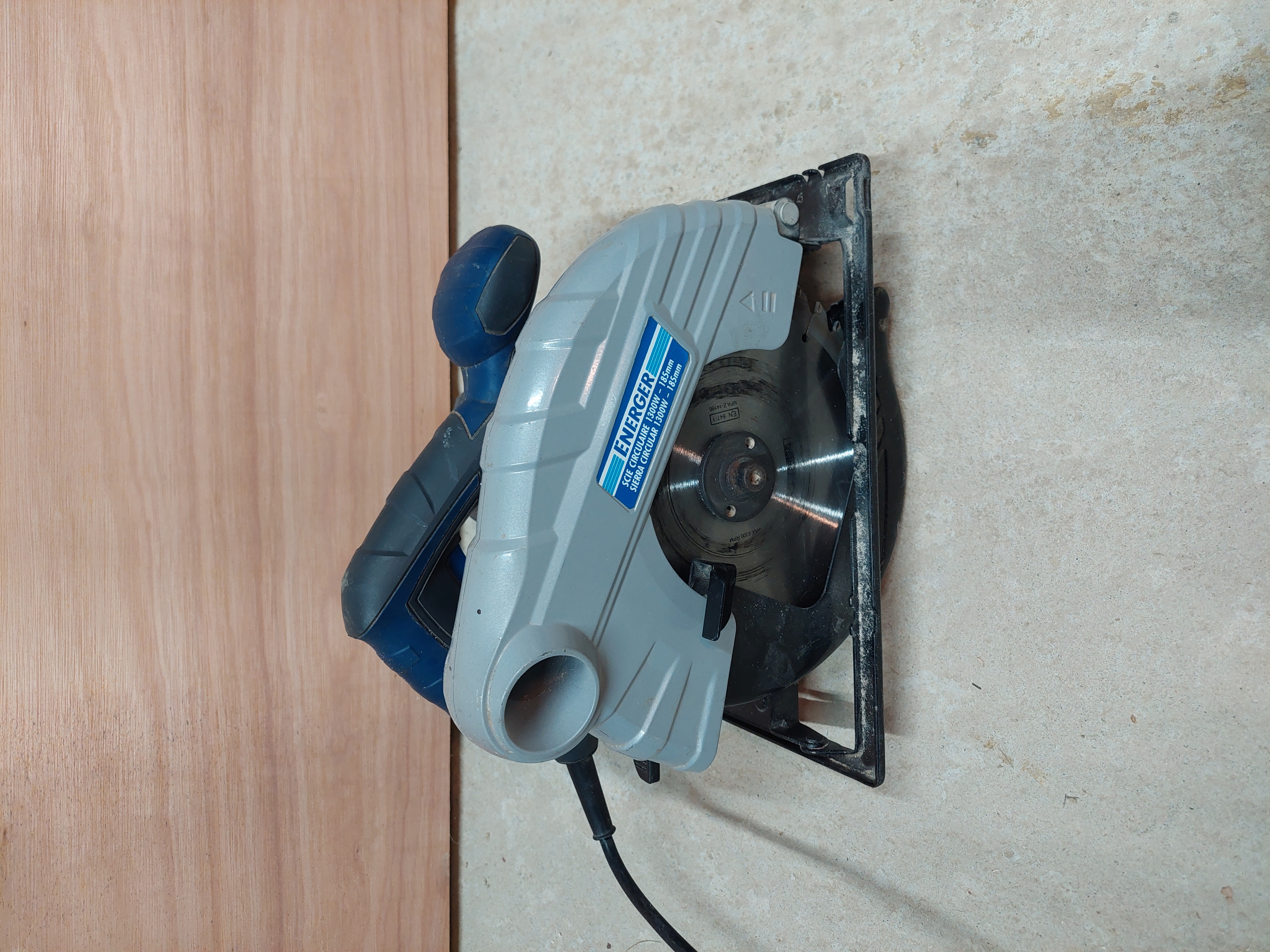 Location scie circulaire 32 entre particuliers