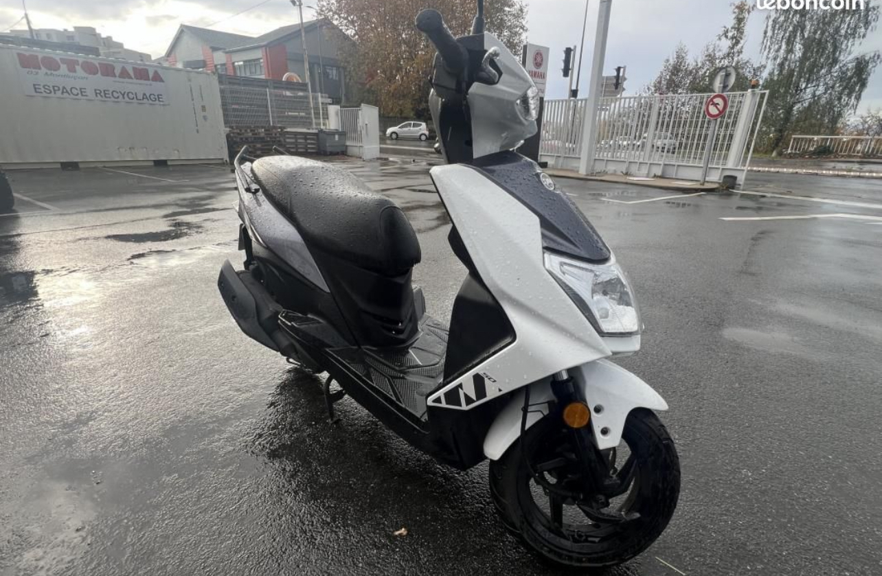 Location scooter 03 entre particuliers