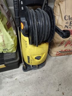 Location : nettoyeur haute pression Location : nettoyeur haute pression