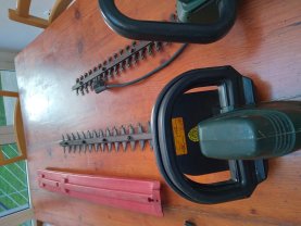 Location : taille haie Location : taille haie