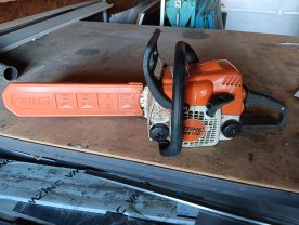 Location : elagueuse Location : elagueuse