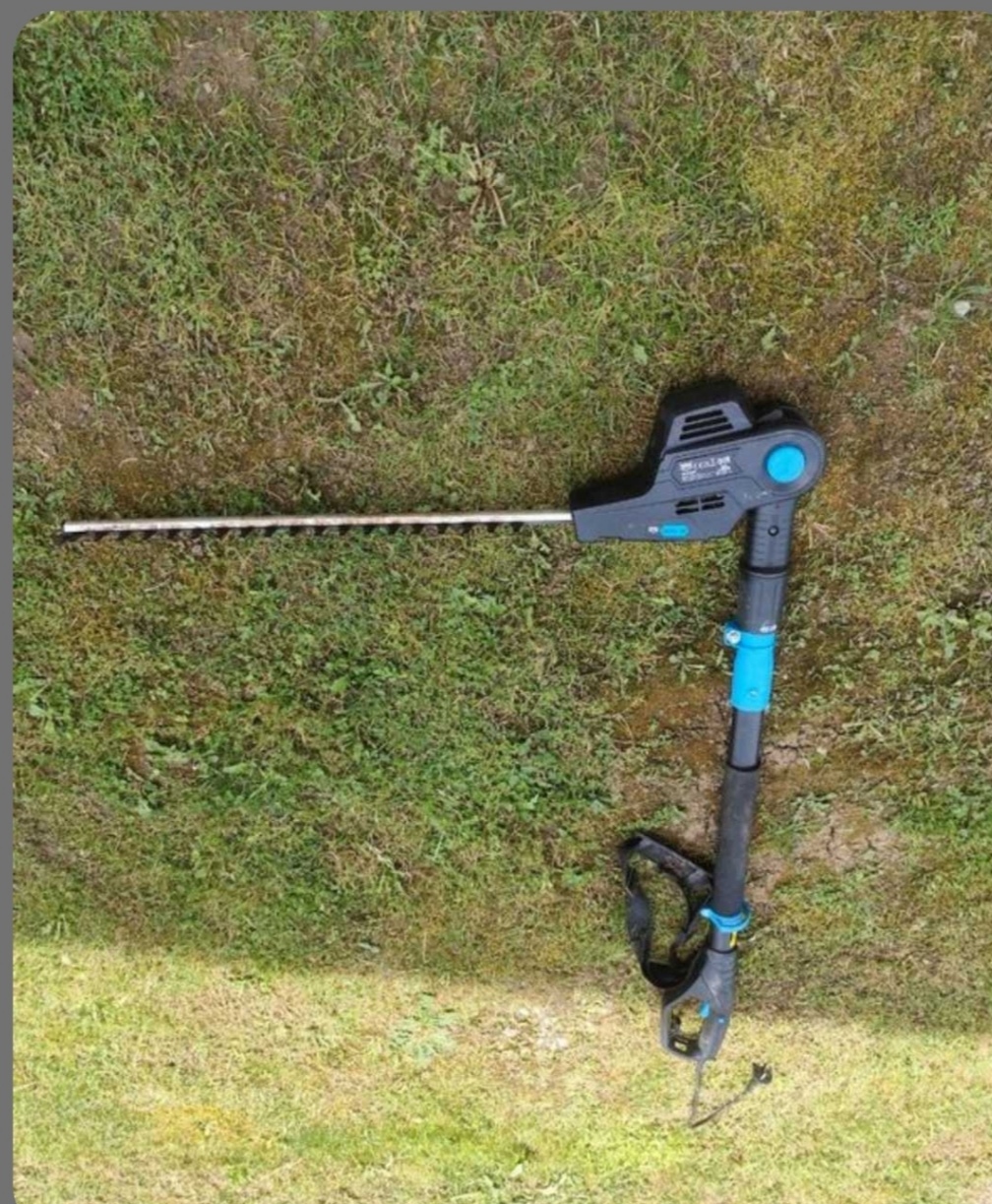 Location taille haie 17 entre particuliers