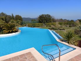 Location : piscine Location : piscine