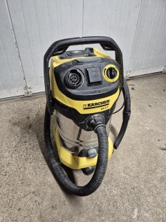 Location : aspirateur Location : aspirateur