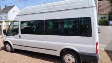 Location : minibus Location : minibus