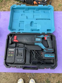 Location : scie sabre Location : scie sabre