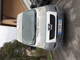 Location : autre Location : autre