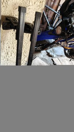 Location : barres de toit