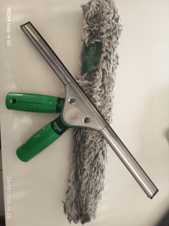 Location : nettoyeur vitres