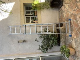 Location : echelle Location : echelle