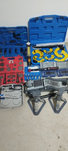 Location : outils auto