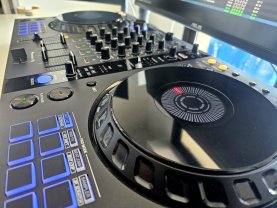 Location : table de mixage