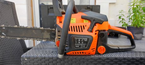 Location : tronconneuse