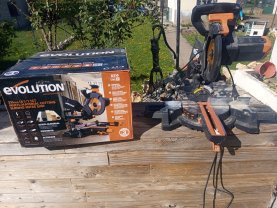 Location : scie a onglet