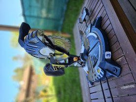 Location : scie a onglet